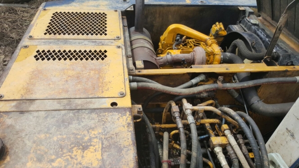 รถแบคโฮ KOBELCO  120 - 5.    สนใจติดต่อ  081 - 6079515