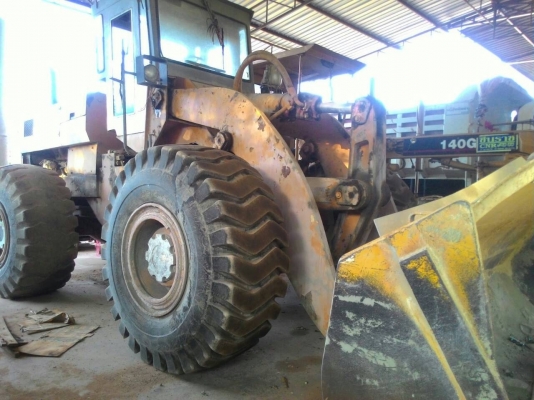 ขายรถตัก KOMATSU 530 ราคา 360,000 อ.แกลง จ.ระยอง  สอบถาม 0818618678,0899347475  https://www.facebook.com/Tractors-Rayong-307154532717928/