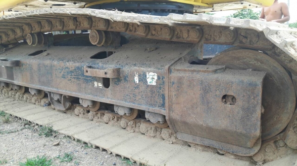 โคมัสซุ200-8 ชั่วโมง 4000 ชม.อยู่ในระยะประกัน 7,000 ชม. ราคา 2,500,000 บาท