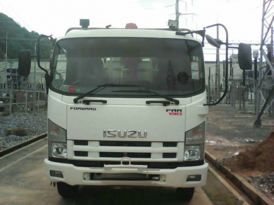 รถอีซูซุ 6 ล้อ FRR ติดเครน 3 ตัน. / 190 แรงม้า.  ปี 54.  ( รถวิ่ง 85,xxx กม. )    สนใจติดต่อ  081 - 6079515