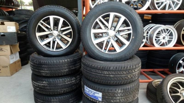 ล้อ all new fortuner ขอบ 18พร้อมยางป้ายแดง ชุดล่ะ 35,500