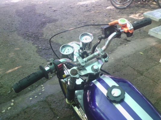 ขาย Jx เครื่องไลฟาน 200 cc. สตาร์ทมือ/เท้า ได้ 2 ระบบ บิดติดมือ ท่อดัง ล้อโต ไฟหน้า-หลังติด (มีสำเนาเล่่มโครงให้) ค่าตัว 12500 บาท สนใจโทร.089-8054390 โอ๋ อยู่จังหวัด ลพบุรี