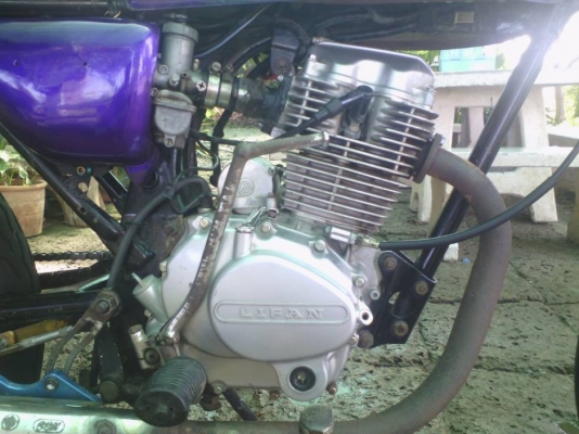 ขาย Jx เครื่องไลฟาน 200 cc. สตาร์ทมือ/เท้า ได้ 2 ระบบ บิดติดมือ ท่อดัง ล้อโต ไฟหน้า-หลังติด (มีสำเนาเล่่มโครงให้) ค่าตัว 12500 บาท สนใจโทร.089-8054390 โอ๋ อยู่จังหวัด ลพบุรี