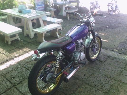 ขาย Jx เครื่องไลฟาน 200 cc. สตาร์ทมือ/เท้า ได้ 2 ระบบ บิดติดมือ ท่อดัง ล้อโต ไฟหน้า-หลังติด (มีสำเนาเล่่มโครงให้) ค่าตัว 12500 บาท สนใจโทร.089-8054390 โอ๋ อยู่จังหวัด ลพบุรี