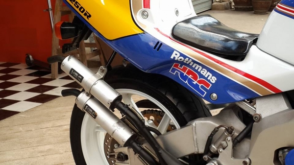 ขาย Honda NSR250 MC21 ROTHMANS HRC ทะเบียนแท้โอนขนส่ง ขาย Honda NSR250 MC21 ROTHMANS HRC ทะเบียนแท้โอนขนส่ง