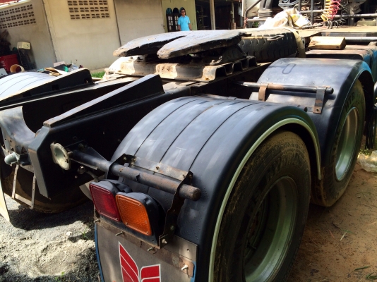 ขายด่วน  รถสิบล้อหัวลาก  isuzu  deca  320 ปี 49  พร้อมใช้งาน  เอกสารพร้อม