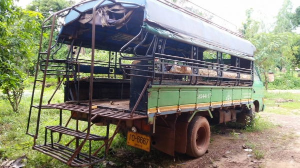 ขายรถหกล้อ ISUZU KS 110 แรง มีหลังคา 0811838154