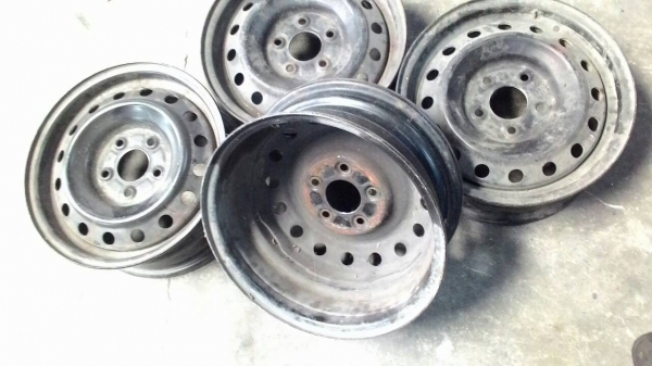 กะทะ 5 รู ขอบ 15 ใส่่ไมตี้ ใส่ไทเกอร์ ชุด 4 ใบ tel.081-427-3941 กะทะ 5 รู ขอบ 15 ใส่่ไมตี้ ใส่ไทเกอร์ ชุด 4 ใบ tel.081-427-3941