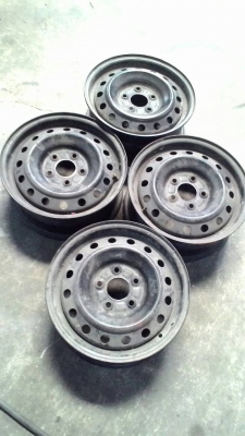 กะทะ 5 รู ขอบ 15 ใส่่ไมตี้ ใส่ไทเกอร์ ชุด 4 ใบ tel.081-427-3941