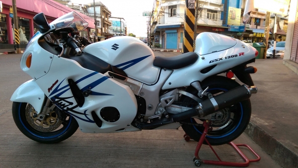 ขายคับ SUZUKI HAYABUSA 1300ปี2002 สเปคแคนาดา ท่อแต่ง เดิมๆ สวยๆ อินวอยส์ สรรพสามิตร ราคา 149500 บาท สนใจติดต่อ 081-0578282 คับ ส่งได้ทั่วไทยคับ สนใจติดต่อ 081-0578282 FACEBOOK ชาญณรงค์ ป๊อป ชัยอมฤต ไอดีไลน์ POPBIGBIKESAKON คับ สนใจรถสวย ถูก ดี ต้อง POP BI