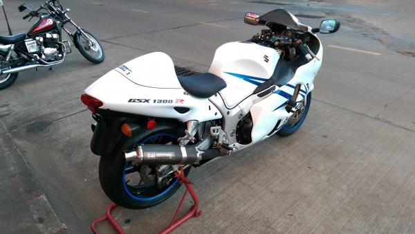 ขายคับ SUZUKI HAYABUSA 1300ปี2002 สเปคแคนาดา ท่อแต่ง เดิมๆ สวยๆ อินวอยส์ สรรพสามิตร ราคา 149500 บาท สนใจติดต่อ 081-0578282 คับ ส่งได้ทั่วไทยคับ สนใจติดต่อ 081-0578282 FACEBOOK ชาญณรงค์ ป๊อป ชัยอมฤต ไอดีไลน์ POPBIGBIKESAKON คับ สนใจรถสวย ถูก ดี ต้อง POP BI