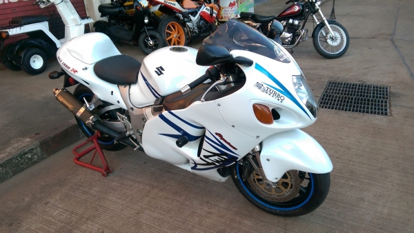 ขายคับ SUZUKI HAYABUSA 1300ปี2002 สเปคแคนาดา ท่อแต่ง เดิมๆ สวยๆ อินวอยส์ สรรพสามิตร ราคา 149500 บาท สนใจติดต่อ 081-0578282 คับ ส่งได้ทั่วไทยคับ สนใจติดต่อ 081-0578282 FACEBOOK ชาญณรงค์ ป๊อป ชัยอมฤต ไอดีไลน์ POPBIGBIKESAKON คับ สนใจรถสวย ถูก ดี ต้อง POP BI