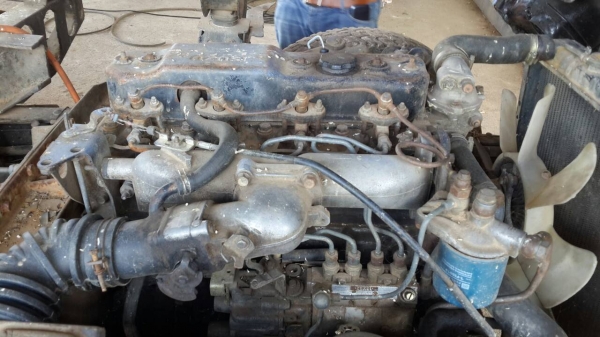 ขายหกล้อ ISUZU NPR 61L  เครื่อง 125แรงรถประกอบ ดั้มหน้าFหลังF เกียร์ROCKเสื้อลาย คัชชีดี เอกสารเล่มทะเบียนพร้อมโอน ขาดต่อภาษี1ปี