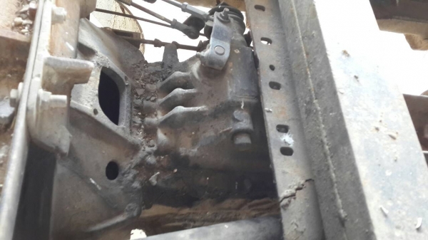 ขายหกล้อ ISUZU NPR 61L  เครื่อง 125แรงรถประกอบ ดั้มหน้าFหลังF เกียร์ROCKเสื้อลาย คัชชีดี เอกสารเล่มทะเบียนพร้อมโอน ขาดต่อภาษี1ปี