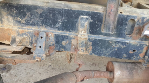 ขายหกล้อ ISUZU NPR 61L  เครื่อง 125แรงรถประกอบ ดั้มหน้าFหลังF เกียร์ROCKเสื้อลาย คัชชีดี เอกสารเล่มทะเบียนพร้อมโอน ขาดต่อภาษี1ปี