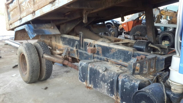 ขายหกล้อ ISUZU NPR 61L  เครื่อง 125แรงรถประกอบ ดั้มหน้าFหลังF เกียร์ROCKเสื้อลาย คัชชีดี เอกสารเล่มทะเบียนพร้อมโอน ขาดต่อภาษี1ปี