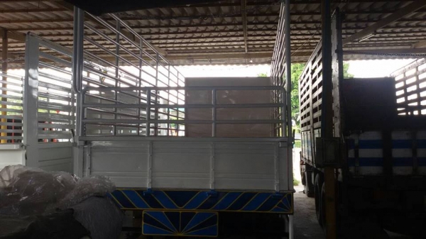 6ล้อเดกก้า 195 แรง กระบะคาร์โก้ ยาว 7.20 ยาง 9 รถห้างแท้ พร้อมใช้งานรถสวยจัด