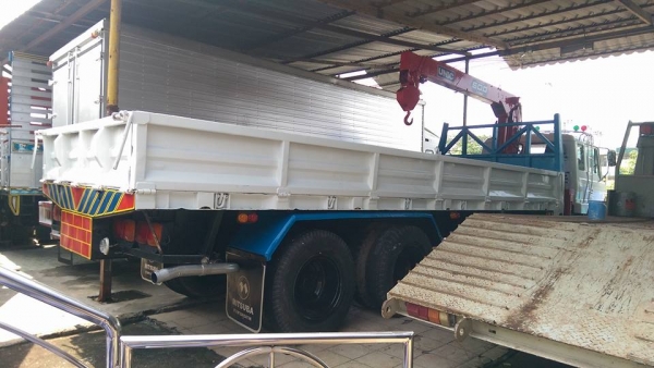 kt929 10 ล้อติดเครน 4.5 ตัน 2 ชัก เครื่อง 191 แรง กระบะยาว 7 เมตร พร้อมใช้งานครับผม