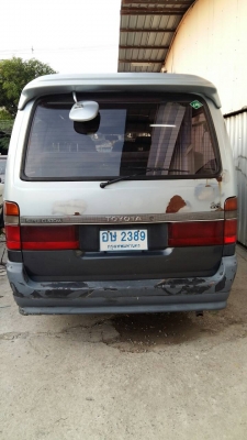 ขายรถตู้หัวจรวด super custom เครื่อง 2 j vvti เบนซินบวก lpg ลงเล่มเรียบร้อย เครื่องยนต์เปลี่ยนใหม่