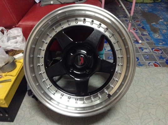 เศษแม็กวงเดียว weld ขอบ 15 นิ้ว 4 รู 100 กว้าง 8 นิ้วออฟ 20 เศษแม็กวงเดียว weld ขอบ 15 นิ้ว 4 รู 100 กว้าง 8 นิ้วออฟ 20