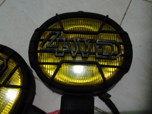 สปอร์ตไลท์ offroad 4WD