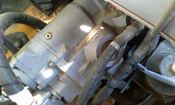 ขายรถแบคโฮ KATO รุ่นHD205UR ขายรถแบคโฮ KATO รุ่นHD205UR