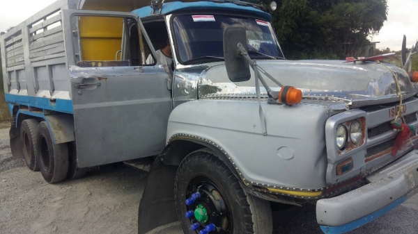 สิบล้อดั้ม isuzu 2 เพลาใหญ่ เครื่อง 6BG สโลกลางอินเตอร์ เครื่องร็อก เกียร์ร็อค เบรกจิฟฟี่ พวงมาลัยเพาเวอร์ ภาษีไม่ขาด เครื่องดีคันชีสวย สิบล้อดั้ม isuzu 2 เพลาใหญ่ เครื่อง 6BG สโลกลางอินเตอร์ เครื่องร็อก เกียร์ร็อค เบรกจิฟฟี่ พวงมาลัยเพาเวอร์ ภาษีไม่ขาด เครื่องดีคันชีสวย