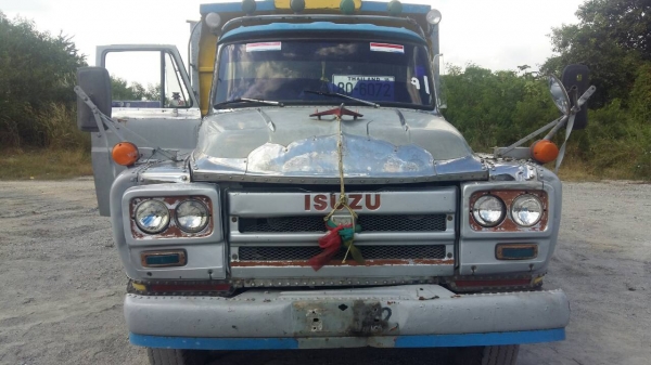 สิบล้อดั้ม isuzu 2 เพลาใหญ่ เครื่อง 6BG สโลกลางอินเตอร์ เครื่องร็อก เกียร์ร็อค เบรกจิฟฟี่ พวงมาลัยเพาเวอร์ ภาษีไม่ขาด เครื่องดีคันชีสวย สิบล้อดั้ม isuzu 2 เพลาใหญ่ เครื่อง 6BG สโลกลางอินเตอร์ เครื่องร็อก เกียร์ร็อค เบรกจิฟฟี่ พวงมาลัยเพาเวอร์ ภาษีไม่ขาด เครื่องดีคันชีสวย