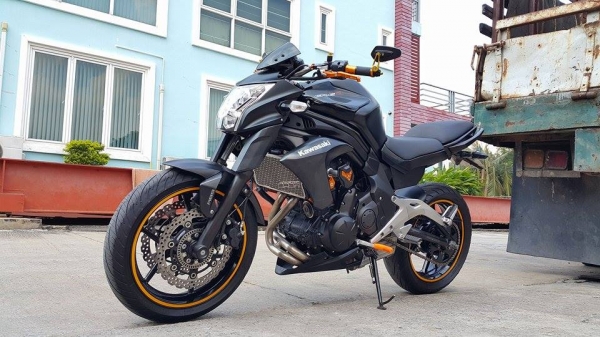 ER6N 2013 วิ่ง 8000 สภาพสวยๆ แต่งเนี้ยบ ขายถูก ต่อรองได้ครับ