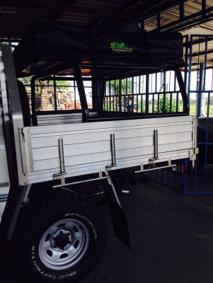 ขายกระบะมิเนียมใส่รถ4ประตู