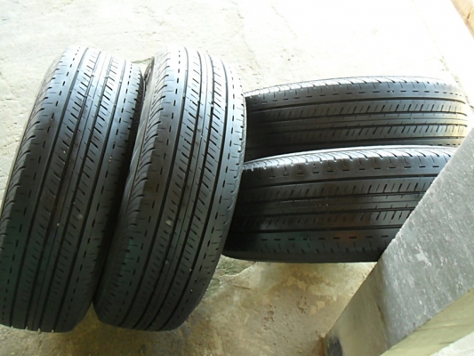 ยางกระบะขอบ15 บริดสโตน205-70-R15ลงพื้นปี15 (4เส้น4,800บ) ยางกระบะขอบ15 บริดสโตน205-70-R15ลงพื้นปี15 (4เส้น4,800บ)