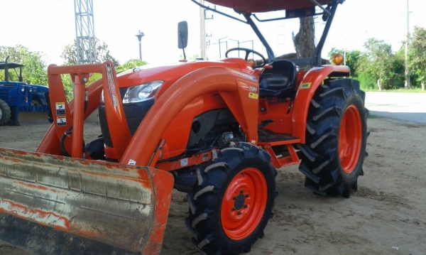 รถไถคูโบต้าL4708 มีไบมีดตราช้าง1อันสวยๆเดิมๆ พร้อมไช้งาน  ขายใน  ราคา398000บาท รถอยู่วังบัว คลองขลุง กำแพงเพชร    สนใจสอบุถามได้ที่081 3655997 อำพร  พาเจริญ  ราคาต่อรองได้อีกนะครับ