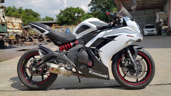 มาใหม่ NINJA650 2013 วิ่งน้อย แต่งสวย ขายถูก ต่อรองได้ครับ