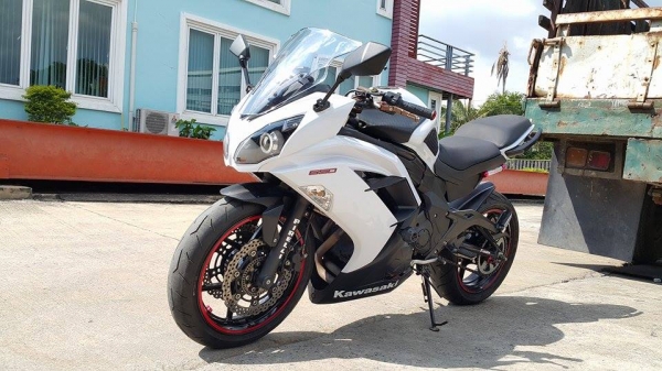 มาใหม่ NINJA650 2013 วิ่งน้อย แต่งสวย ขายถูก ต่อรองได้ครับ