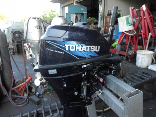 ขายเครื่องเรือ TOHATSU 9.9 เเรง 4 stoke  นำเข้าญี่ปุ่น รุ่นใหม่ล่าสุด มีสตาร์ทไฟฟ้า เครื่องเงียบ น้ำออกดี