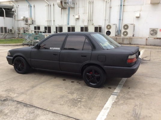 ขายรถโตโยต้า โคโรล่า EE90 ปี91 เครื่องสามห่วงหัวฉีด 1.3 เกียร์ธรรมดา ติดแก๊สLPG ใช้ได้2ระบบ เพาเวอร์ ภายในเบาะหนังแอร์เย็นวิทยุCD ตัวถังสีดำด้านไม่ผุ แม็ก15" ดิสก์4ล้อ เครื่องแน่นวิ่งดีครับ รถขับดีครับ ช่วงล่างใช้ได้เลี้ยวไม่ดัง พร้อมใช้ครับ ขับกลับไ