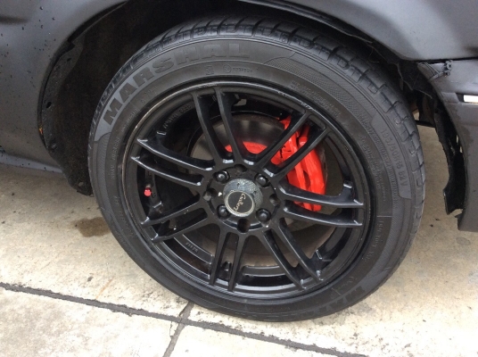 ขายรถโตโยต้า โคโรล่า EE90 ปี91 เครื่องสามห่วงหัวฉีด 1.3 เกียร์ธรรมดา ติดแก๊สLPG ใช้ได้2ระบบ เพาเวอร์ ภายในเบาะหนังแอร์เย็นวิทยุCD ตัวถังสีดำด้านไม่ผุ แม็ก15" ดิสก์4ล้อ เครื่องแน่นวิ่งดีครับ รถขับดีครับ ช่วงล่างใช้ได้เลี้ยวไม่ดัง พร้อมใช้ครับ ขับกลับไ