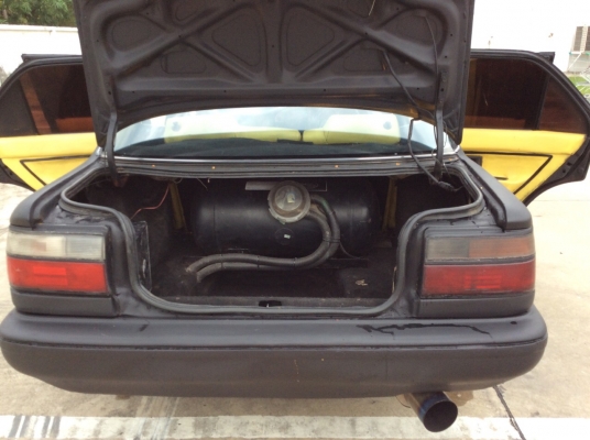 ขายรถโตโยต้า โคโรล่า EE90 ปี91 เครื่องสามห่วงหัวฉีด 1.3 เกียร์ธรรมดา ติดแก๊สLPG ใช้ได้2ระบบ เพาเวอร์ ภายในเบาะหนังแอร์เย็นวิทยุCD ตัวถังสีดำด้านไม่ผุ แม็ก15" ดิสก์4ล้อ เครื่องแน่นวิ่งดีครับ รถขับดีครับ ช่วงล่างใช้ได้เลี้ยวไม่ดัง พร้อมใช้ครับ ขับกลับไ