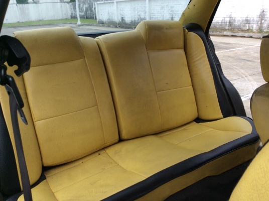 ขายรถโตโยต้า โคโรล่า EE90 ปี91 เครื่องสามห่วงหัวฉีด 1.3 เกียร์ธรรมดา ติดแก๊สLPG ใช้ได้2ระบบ เพาเวอร์ ภายในเบาะหนังแอร์เย็นวิทยุCD ตัวถังสีดำด้านไม่ผุ แม็ก15" ดิสก์4ล้อ เครื่องแน่นวิ่งดีครับ รถขับดีครับ ช่วงล่างใช้ได้เลี้ยวไม่ดัง พร้อมใช้ครับ ขับกลับไ