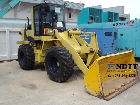 ขายKomatsu WA100-1 เก่านอกสภาพดี สนใจติดต่อ 098-246-3778 , 089-062-8275 น๊อคครับ