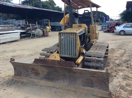 รถแทร็กเตอร์ KOMATSU D20P-6 ตีนเป็ด ใบมีดปรับได้ 5 ระดับ