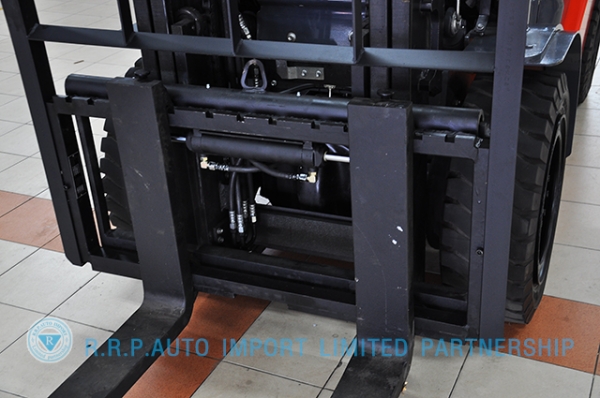 ขายรถโฟล์คลิฟท์มือสอง TOYOTA รุ่น 8FG30-11283 ราคา 435,000 บาท นำเข้าจากประเทศญี่ปุ่น 100\% ไม่เคยใช้งานในไทย