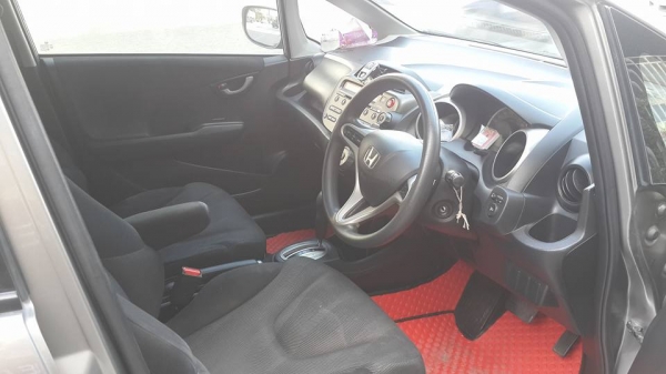 ขายฮอนด้า Jazz ปี 09 ตัว TOP