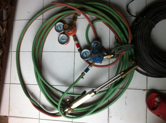 ขายปั้มลมโรตารี่ถูกๆคับมีหลายรายการคับเข้าชมดูก่อน