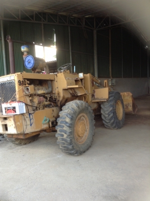 +++ ขายรถตักล้อยาง CAT 910 (รถสภาพพร้อมใช้) มี 2 คันครับ ราคาคันละ 375,000.- บาท +++ ขายรถตักล้อยาง CAT 910 (รถสภาพพร้อมใช้) มี 2 คันครับ ราคาคันละ 375,000.- บาท
