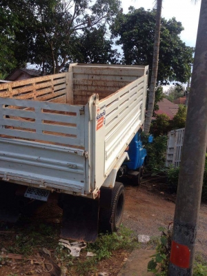 6ล้อไหญ่ๆขายต่ออีกรอบค้าบรถผมเอง 6ล้อไหญ่ๆขายต่ออีกรอบค้าบรถผมเอง