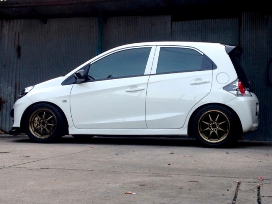 Honda Brio ปี2012 ตัวท๊อป เกียร์ออโต้ รถบ้าน 100\% มือเดียวป้ายแดง **เพื่อนฝากมาขาย 370,000 งดต่อรองคับ