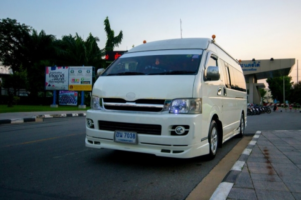 ขาย/เทิร์น รถตู้ Toyota D4D  ปี 2006 Vip เต็ม