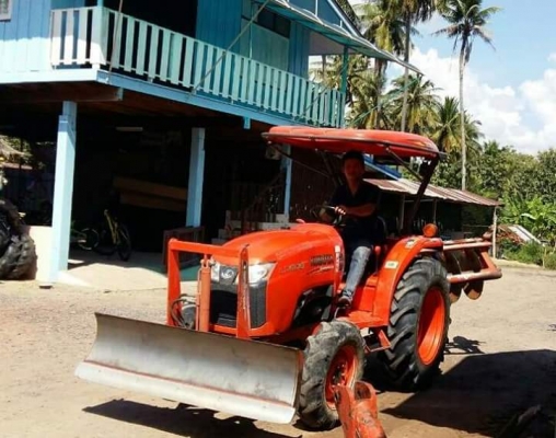 ปัญญาแทรคเตอร์..จัดมาให้ครับ ด่วน!!!คูโบต้า L3608 พร้อมใบมีดคานล่าง พร้อมผาน6 ตราช้าง22&times;6รถไร่สีเดิมๆ