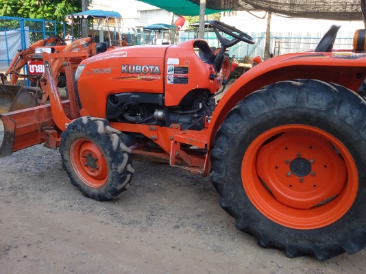 ปัญญาแทรคเตอร์..จัดมาให้ครับ ด่วน!!!คูโบต้า L3608 พร้อมใบมีดคานล่าง พร้อมผาน6 ตราช้าง22&times;6รถไร่สีเดิมๆ